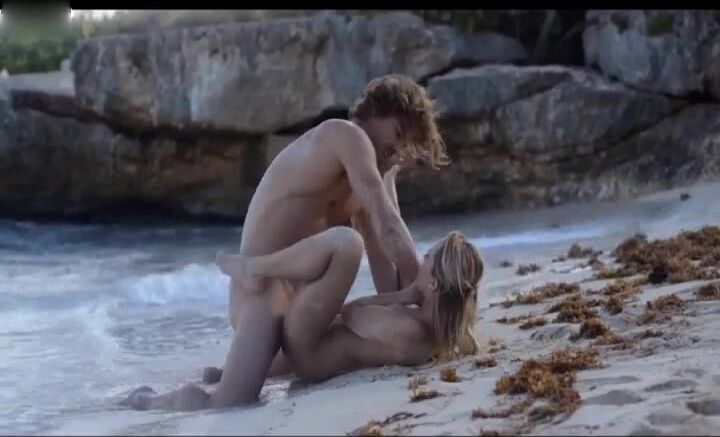 Leila：海滩上的性爱