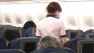 NHDTB-720A CA飛行機痴● 8 乗客の前で乳首イキさせられた色白美乳CA メーカー：ナチュラルハイ  小花暖